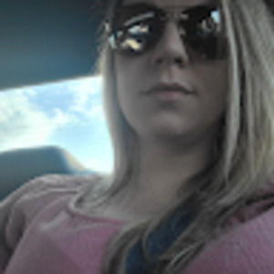 Meet your Posher, Joelle